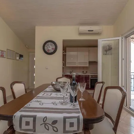 Apartamento In Okrug Gornji 6139 Trogir