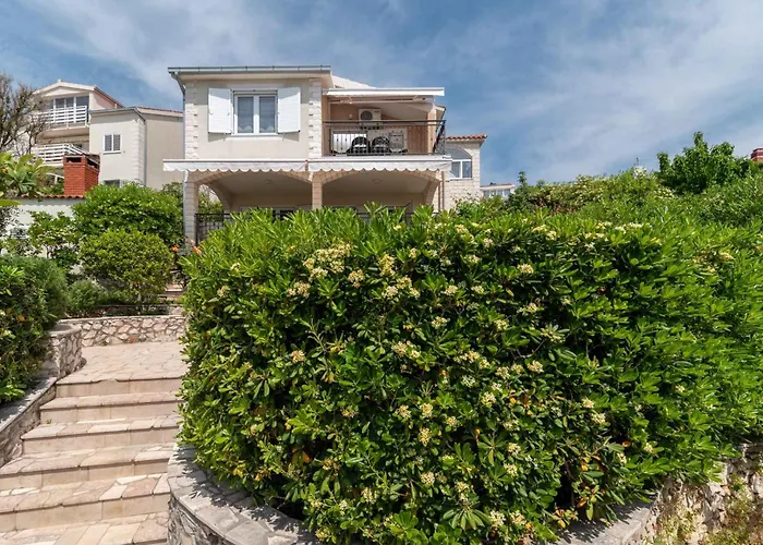 In Okrug Gornji 6139 Appartement Trogir