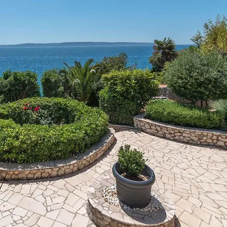 In Okrug Gornji 6139 *