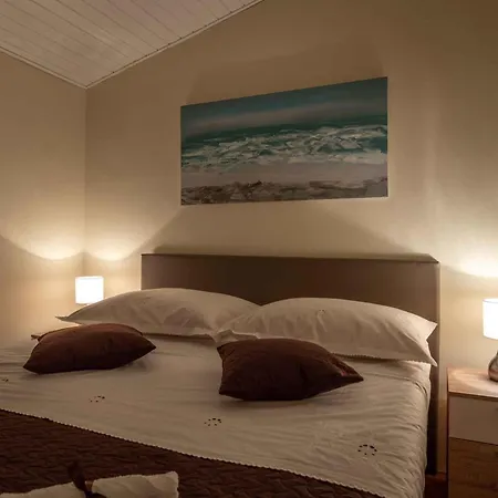 Daire In Okrug Gornji 6139