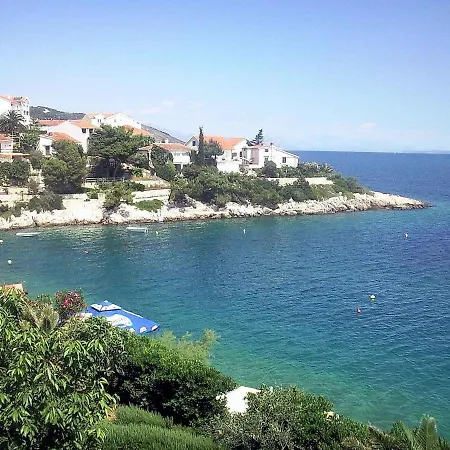 Apartamento In Okrug Gornji 6139 *